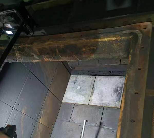 耐高温1200℃陶瓷衬板